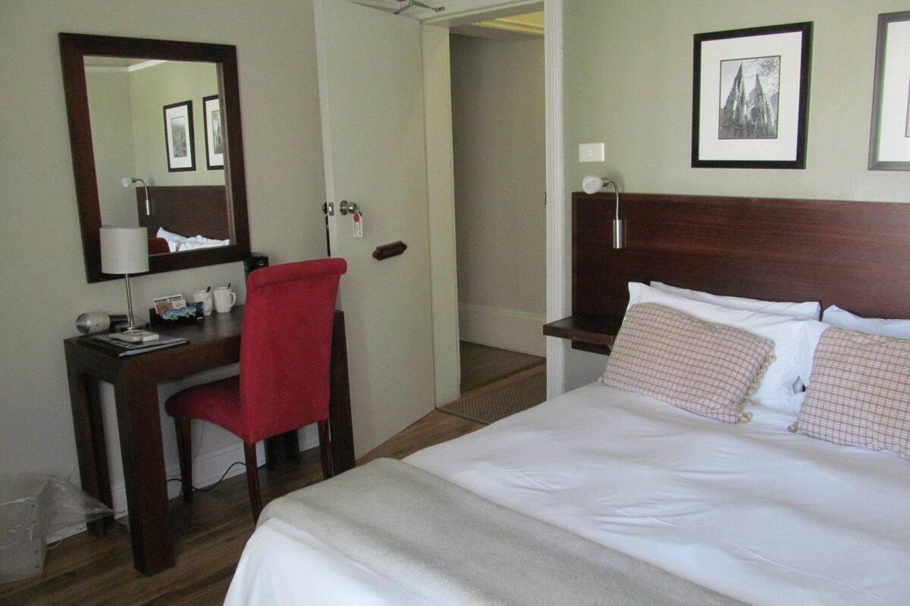 The Vic Hotel Port Elizabeth Exterior foto