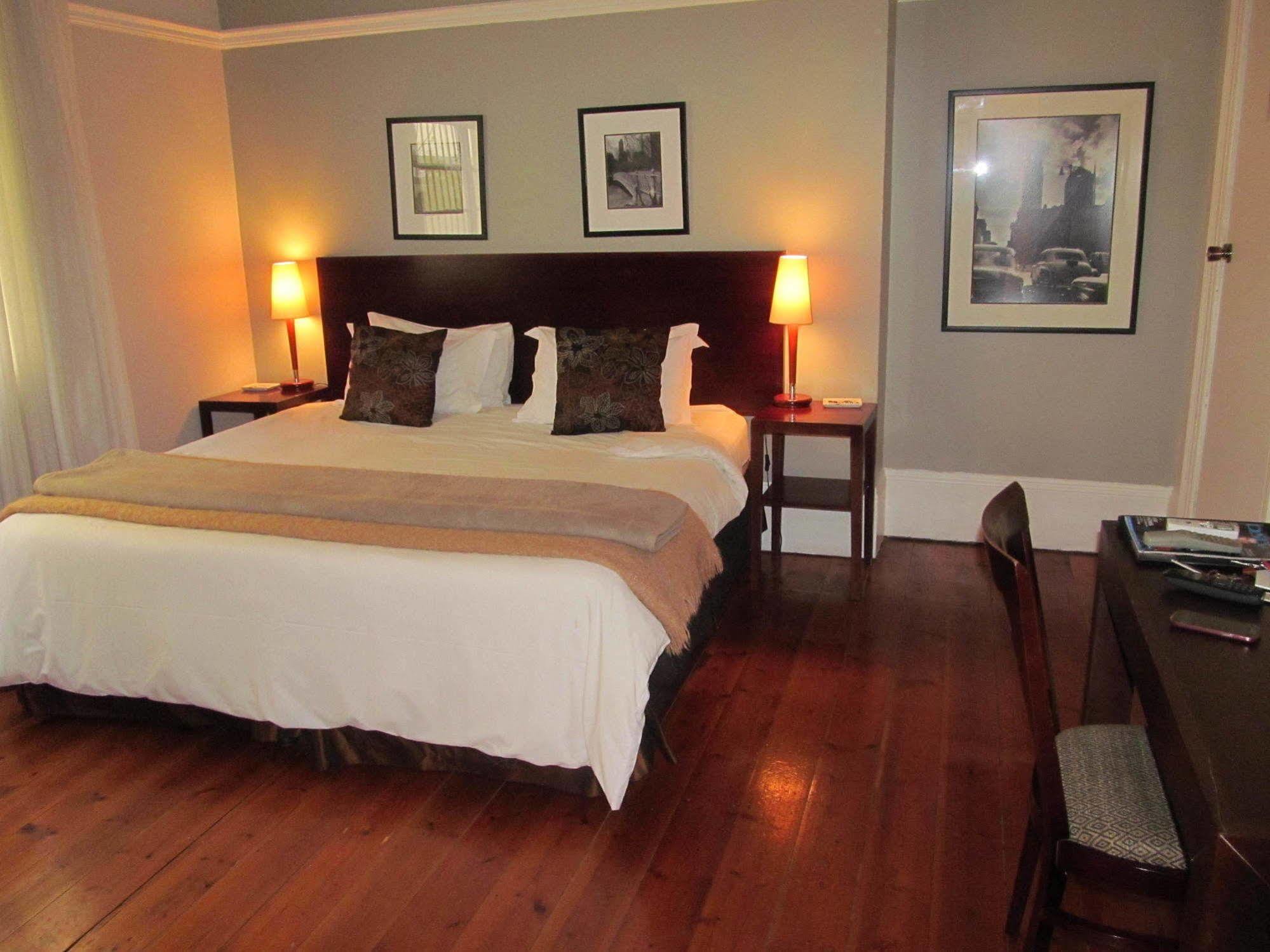 The Vic Hotel Port Elizabeth Exterior foto