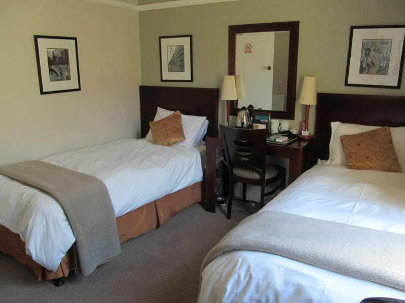 The Vic Hotel Port Elizabeth Exterior foto